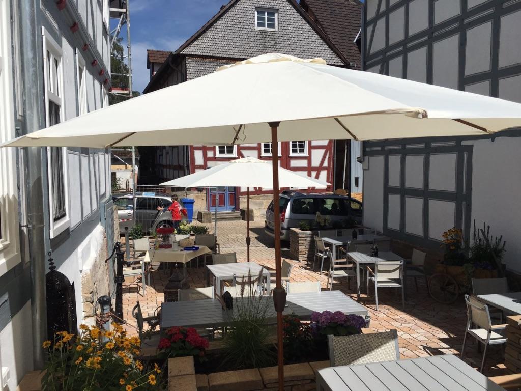Wohlfuehl Appartments Felsberg ภายนอก รูปภาพ